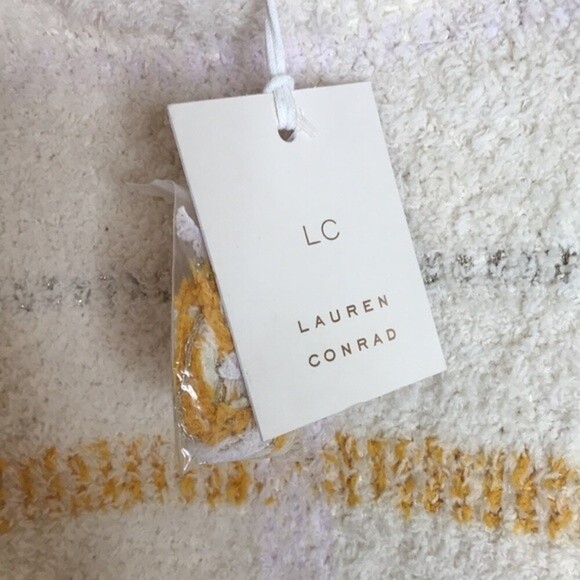 LC Lauren Conrad Lauren Conrad Fluffy Soft cozy fall Sweater size medium - Picture 6 of 11